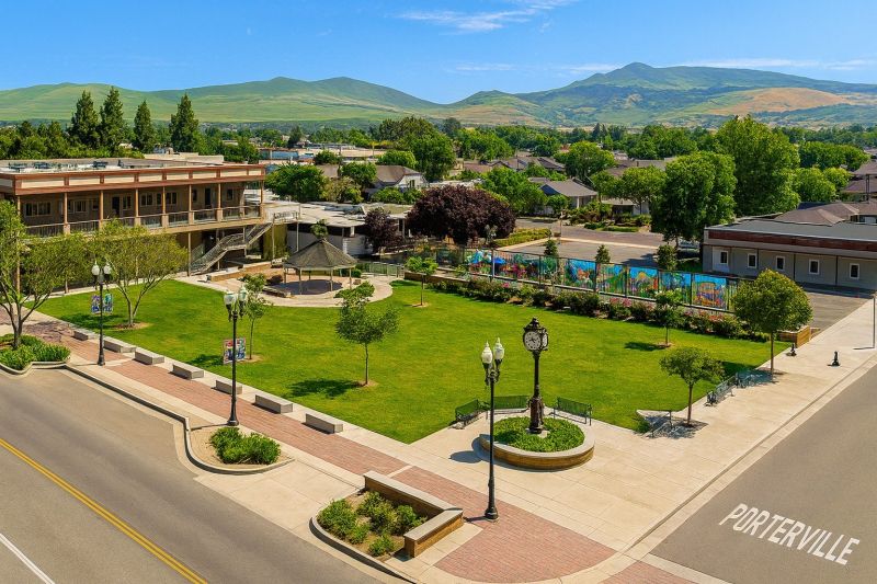 Best Bathroom Remodeling pros in Porterville, CA